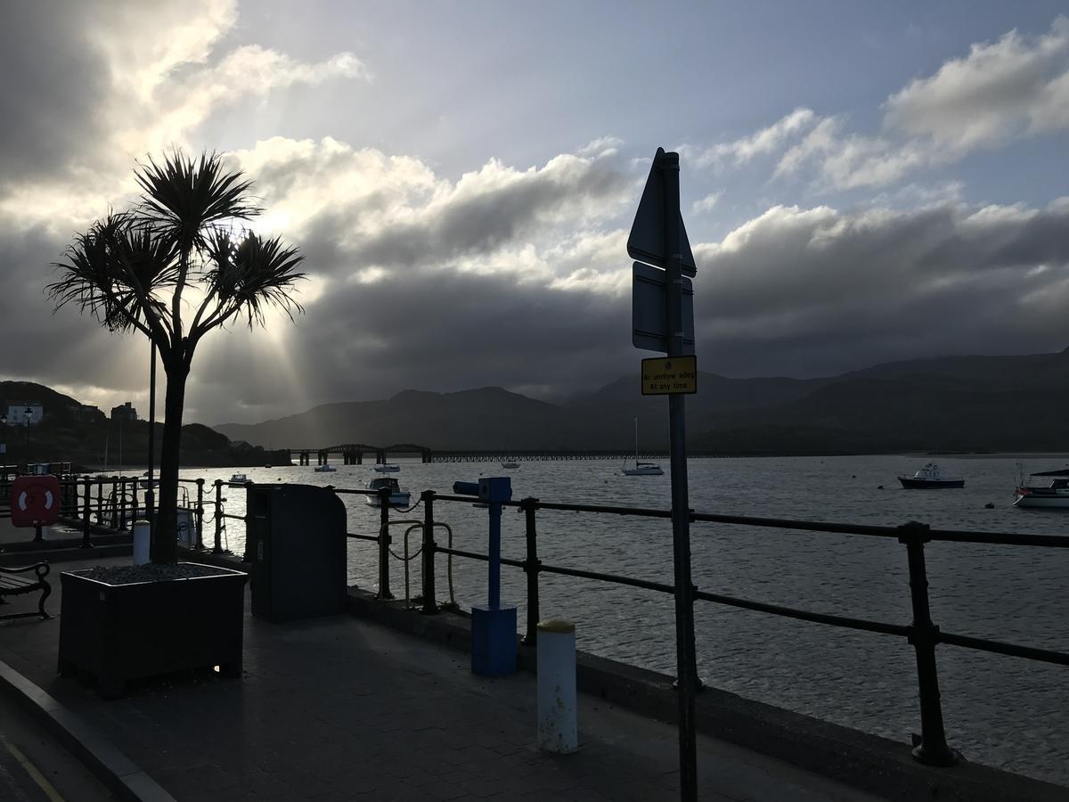 The Sandpiper Barmouth Exterior photo